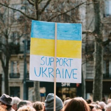 Storbritannien erbjuder ukrainska visuminnehavare 18 månaders förlängning av visumet