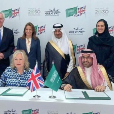 Storbritannien och Saudiarabien undertecknar avtal för att öka turismen på Great Futures Expo