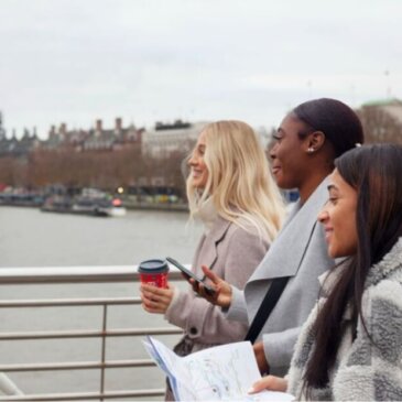 Ansökningar om studentvisum i Storbritannien fortsätter att minska till följd av policyförändringar